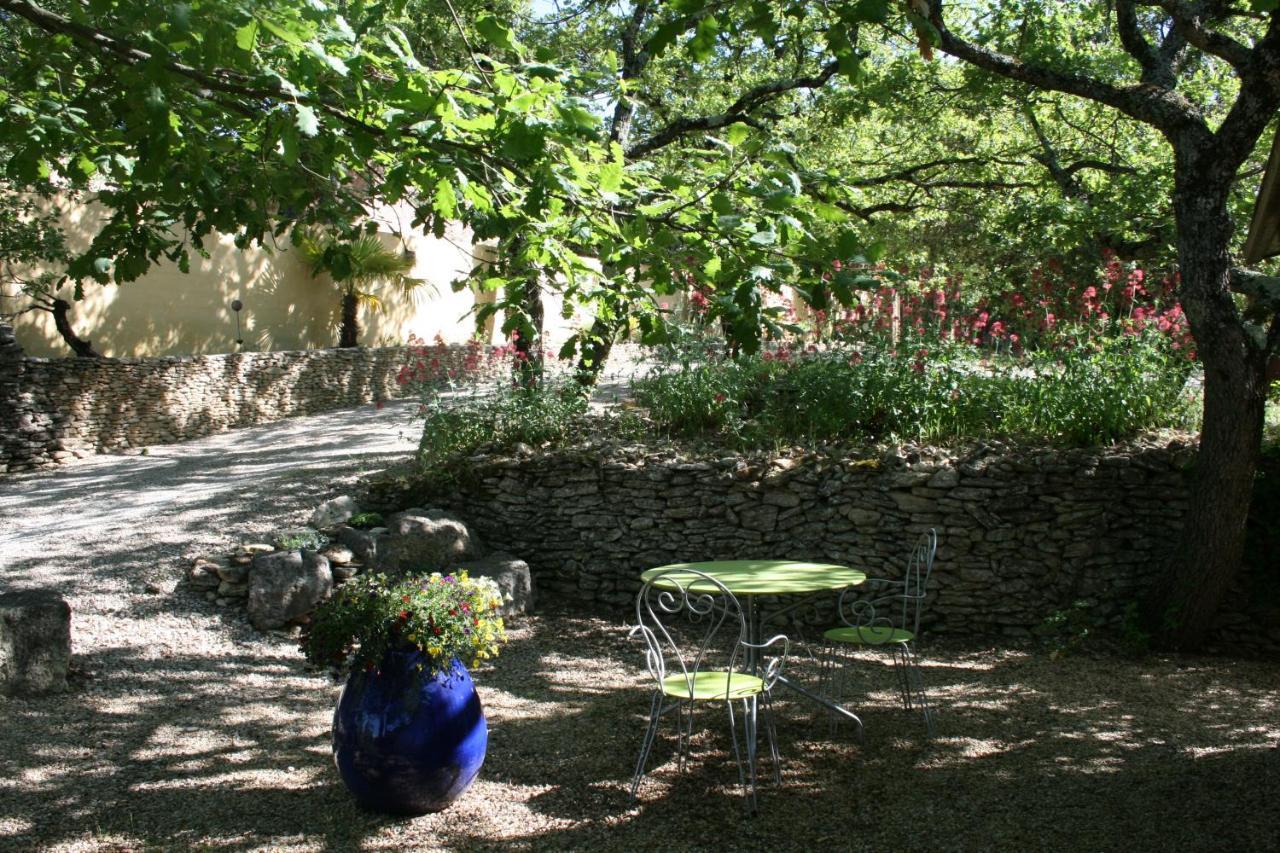 ヴナスク Le Mas Des Pierres Blanches Bed & Breakfast エクステリア 写真