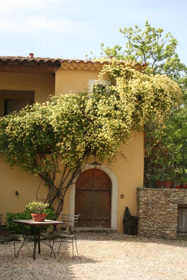 ヴナスク Le Mas Des Pierres Blanches Bed & Breakfast エクステリア 写真