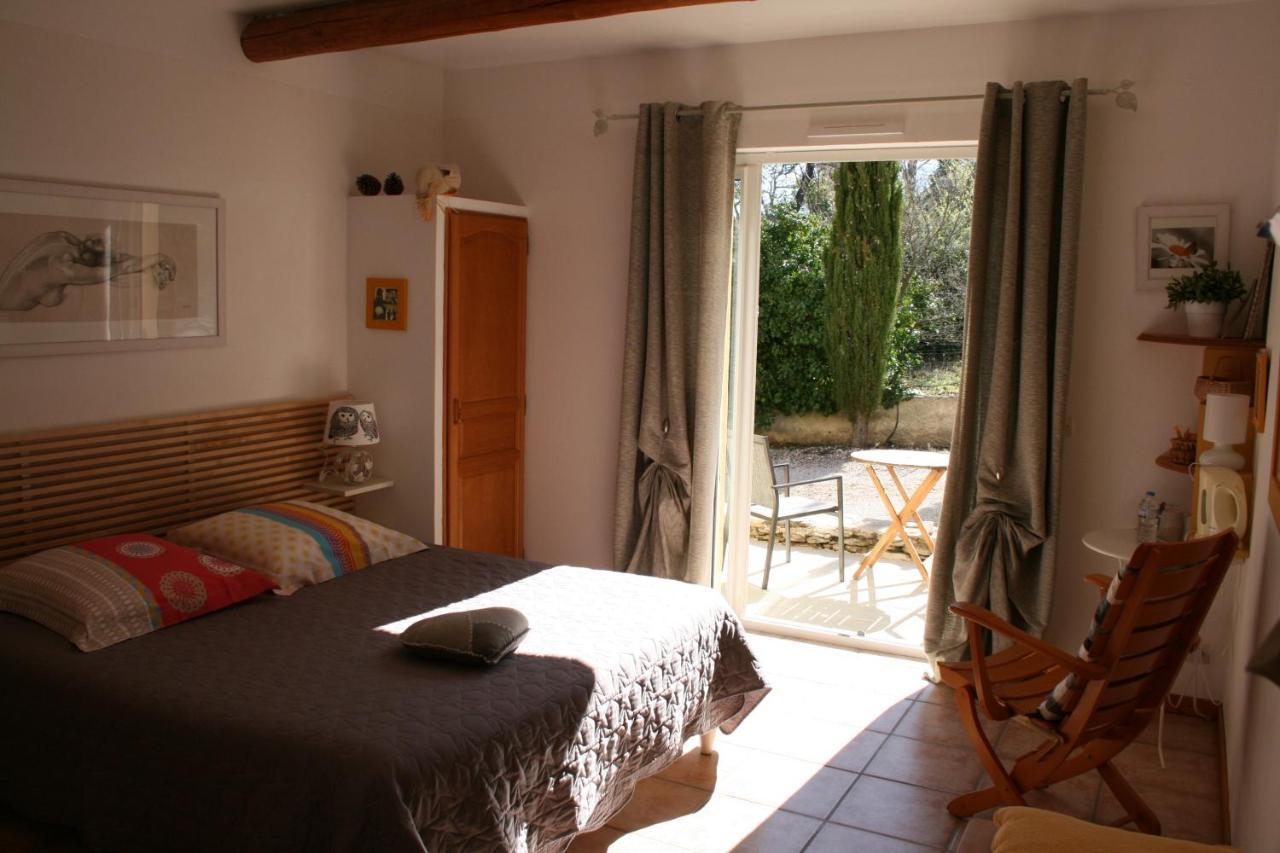 ヴナスク Le Mas Des Pierres Blanches Bed & Breakfast エクステリア 写真